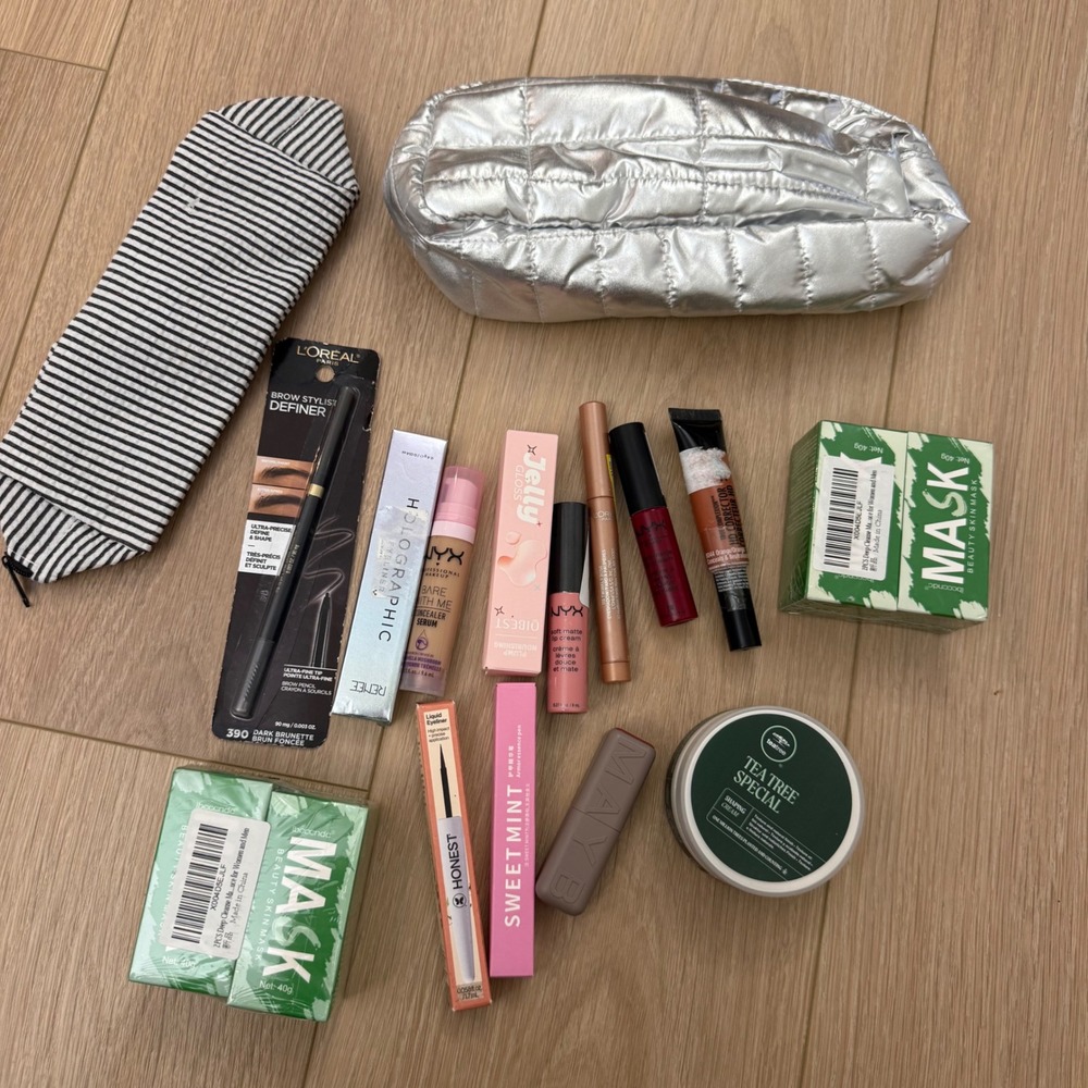 NYX L'Oreal Honest Beauty Makeup Skincare Lot with 2 Cosmetic Bags 18pc Set